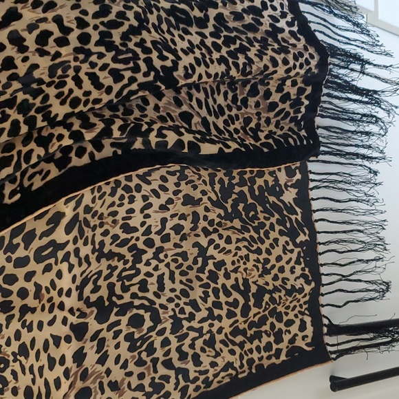 Scarf - Picture 3 of 3